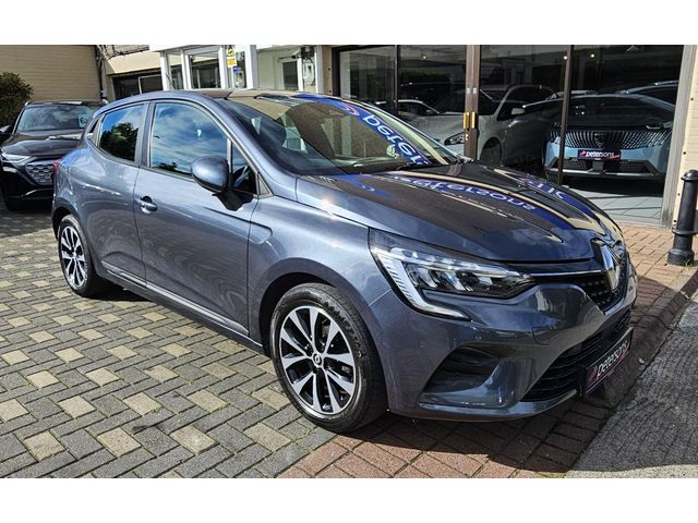Image for 2022 Renault Clio ICONIC TCE 90 MODEL ECC 5 5DR - HIGH SPEC