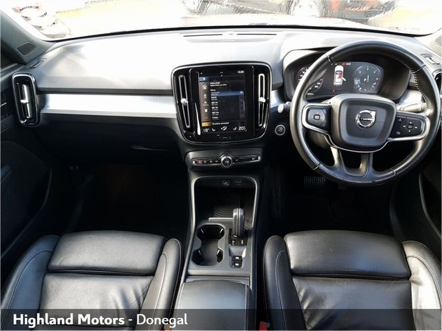 Image for 2018 Volvo XC40 D4 AWD AUTO MOMENTUM PRO