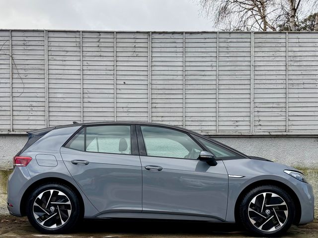 Image for 2022 Volkswagen ID.3 LIFE PRO PERFORMANCE / ALLOYS / PARK SENSORS / 58 KWH / ONE OWNER / *FINANCE PACKAGES AVAILABLE*