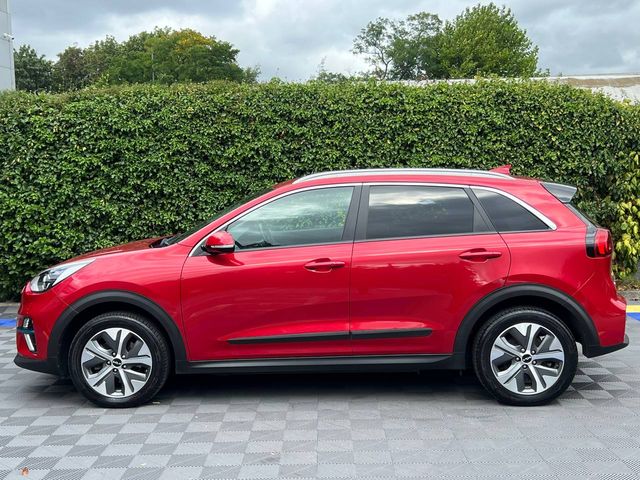 Image for 2022 Kia e-Niro 2 EV 64KWH // SERVICE HISTORY // HALF LEATHER SEATS // DIAMOND CUT ALLOYS