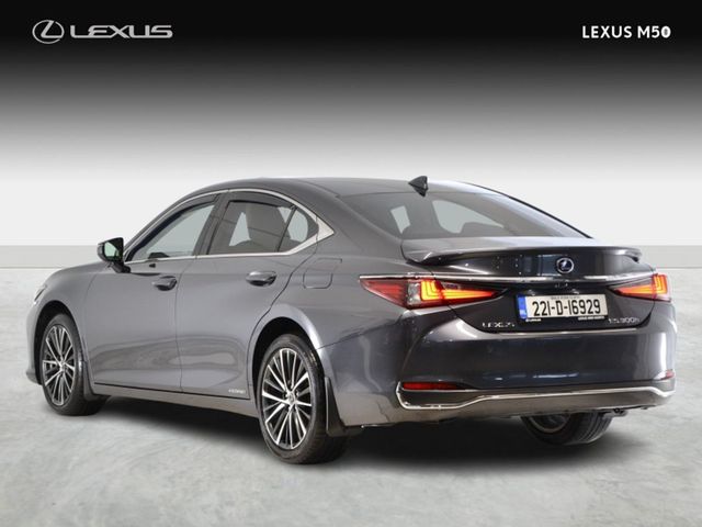 Image for 2022 Lexus ES 300h Dynamic