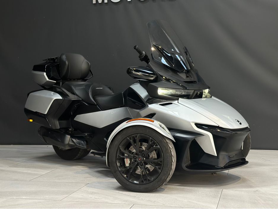 Image for 2024 Can-Am Spyder RT SPYDER 1330 TRICYCLE