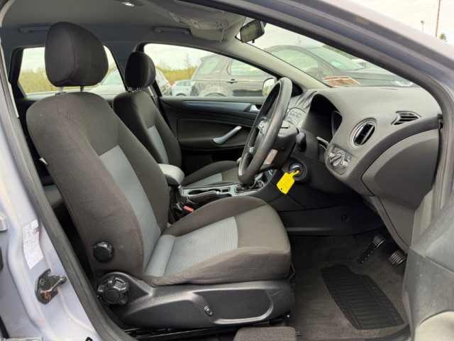 Image for 2012 Ford Mondeo Estate 2.0 Diesel 115PS * BLUETOOTH / AIR CONDITIONING *