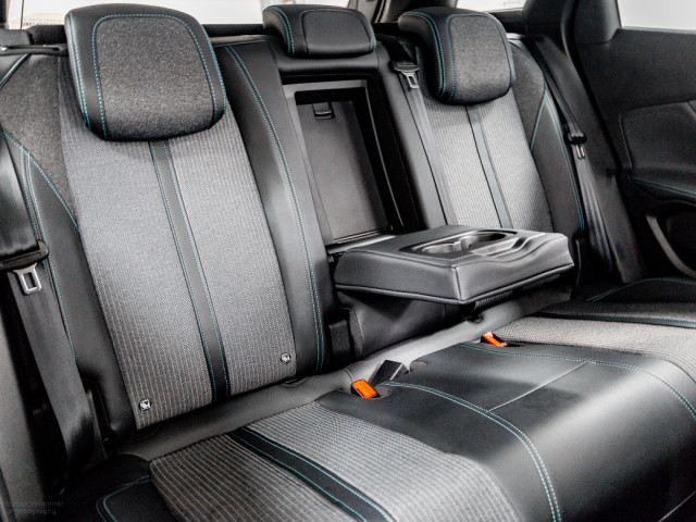 Image for 2022 Peugeot 3008 Allure 1.6 PHEV Auto 225HP