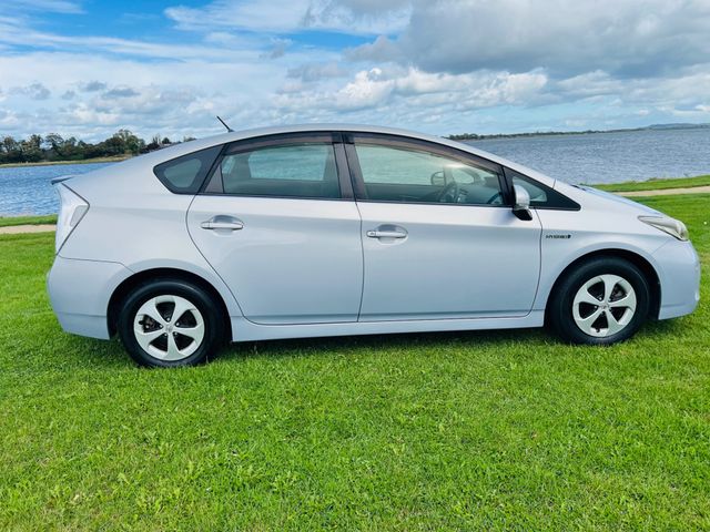 Image for 2014 Toyota Prius 2014 Prius in excellent condition .