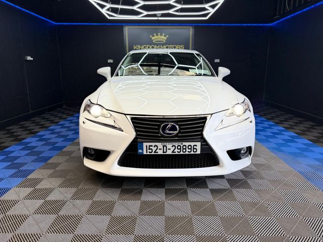Image for 2015 Lexus IS 300h Executive