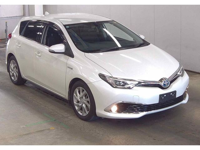 Image for 2017 Toyota Auris Hybrid 