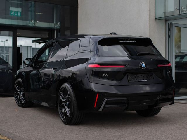 Image for 2025 BMW iX xDrive45