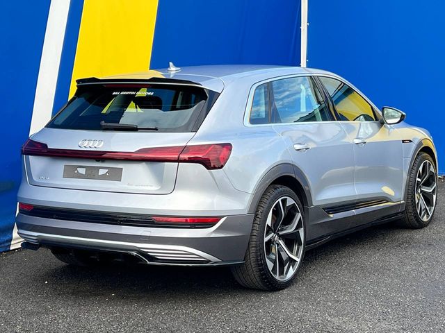 Image for 2022 Audi e-tron RS-PERFORMANCE 50 QUATTRO AUTO // NEW 22" RSQ8 ALLOYS // LEATHER POWERED & HEATED SEATS // APPLE CARPLAY/ANDROID AUTO