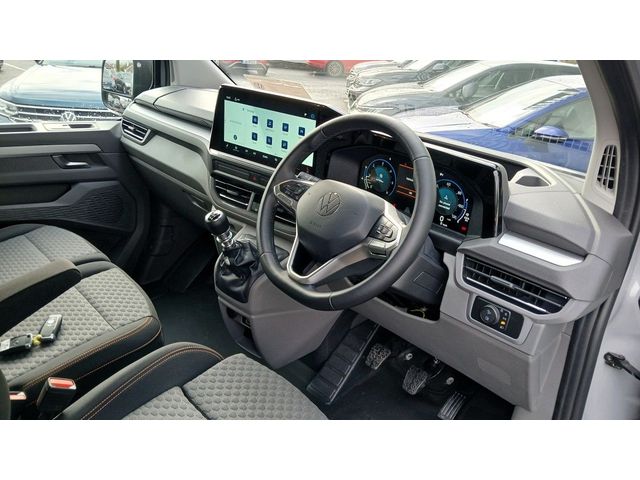 Image for 2025 Volkswagen Transporter Pan-Americana LWB28 110BHP **PRICE EXCLUDING VAT, HEATED SEATS, APP CONNECT, REAR VIEW CAMERA**