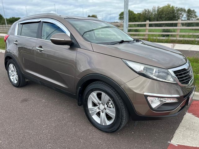 Image for 2013 Kia Sportage 1.7 Crdi 2 ISG 2WD 5DR *IMMACULATE CONDITION, LIKE NEW FULLY SERVICED. NEW CLUTCH. NEW BRAKES* 