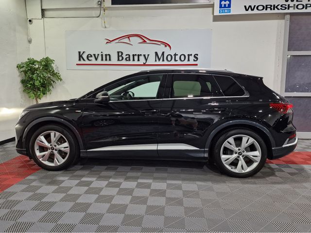 Image for 2023 Audi Q4 e-tron 40 S LINE (C&S PACK) 82KWH AUTOMATIC **ONE OWNER / ADAPTIVE CRUISE CONTROL / APPLE CARPLAY / ELECTRIC BOOTLID / HALF LEATHER / HEATED FRONT SEATS / SONOS PREMIUM SOUND / SAT NAV / REVERSE CAMERA**