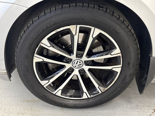 Image for 2019 Volkswagen Passat HIGHLINE 2.0 TDI 6SPEED **FULL BLACK HALF LEATHER INTERIOR**REVERSE CAMERA**PARKING SENSORS**AUTOHOLD**ELECTRIC HANDBRAKE**TOUCHSCREEN INFOTAINMENT SYSTEM**APPLE CARPLAY**ANDROID AUTO**DIGITAL DASH**