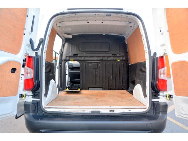 Image for 2022 Opel Combo L1h1-1.5 100ps-dsl-6sp-my22 5D