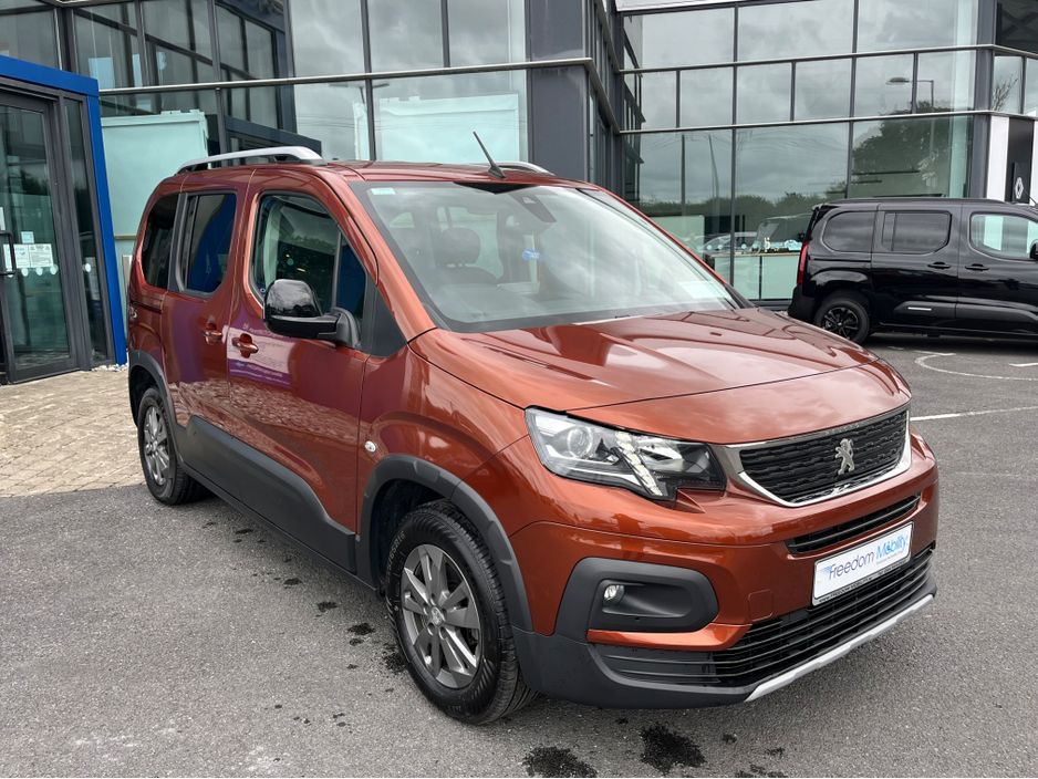 Image for 2022 Peugeot Rifter Horizon Wheelchair Accessible