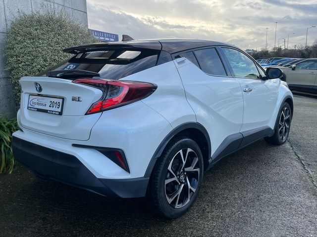 Image for 2019 Toyota C-HR SOL HYBRID AUTOMATIC 1.8 PETROL //HIGH SPEC//HALF LEATHER HEATED SEATS//KEYLESS ENTRY//ADAPTIVE CRUISE CONTROL//