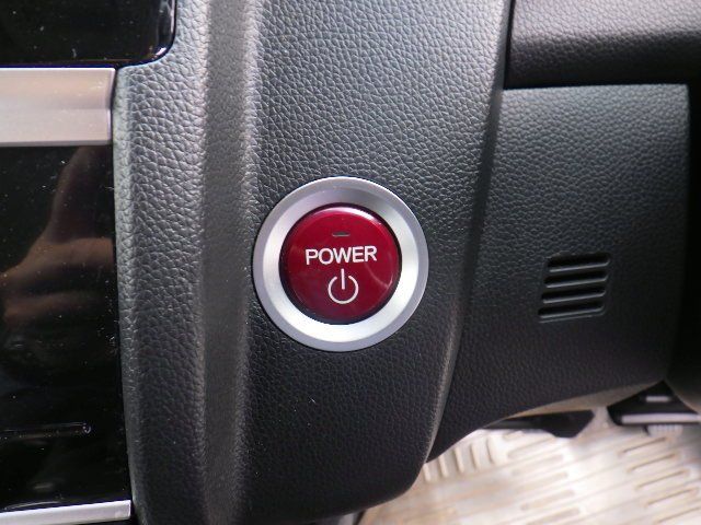 Image for 2017 Honda Fit 1.5 Petrol Hybrid Auto