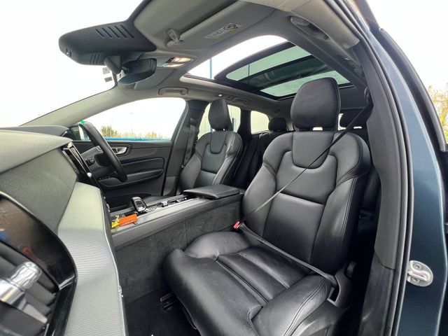 Image for 2023 Volvo XC60 T6 PLUS DARK AWD 2.0 HYBRID // OPENING PAN ROOF // ADAPTIVE CRUISE CONTROL // TAXED UNTIL 07/26