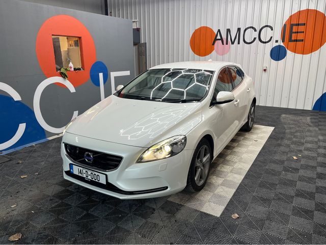 Image for 2014 Volvo V40 2014 VOLVO V40 1.6L PETROL / 59K KMS / ADAPTIVE CRUISE CONTROL, HEATED SEATS, REVERSE CAMERA & MORE