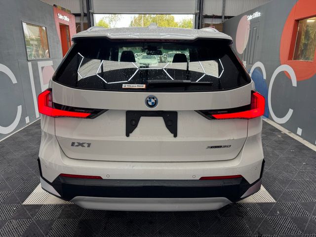 Image for 2023 BMW iX1 2023 BMW IX1 4WD XDRIVE 30 X LINE CRUISE CONTROL / PARKINNG CAMERA / ELECTRIC MEMORY & HEATED SEATS / AMBIENT LIGHTS / PADDLE SHIFTERS AND MORE