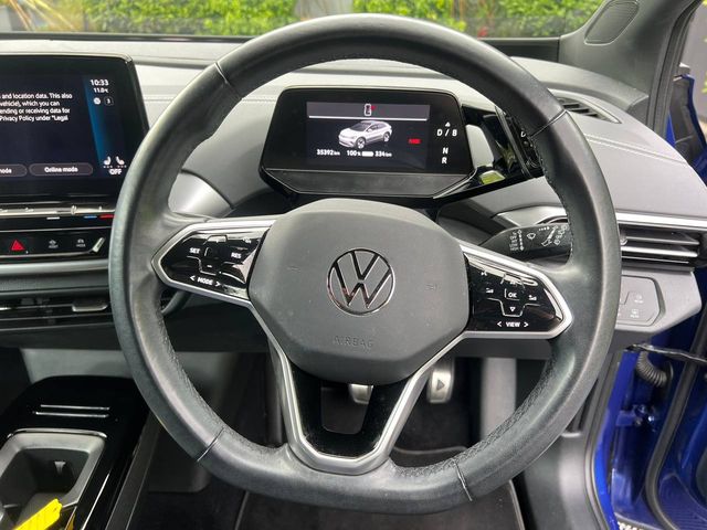 Image for 2023 Volkswagen ID.4 PURE LIFE 52KWH // LOW MILEAGE // DIAMOND CUT ALLOYS // PARKING SENSORS
