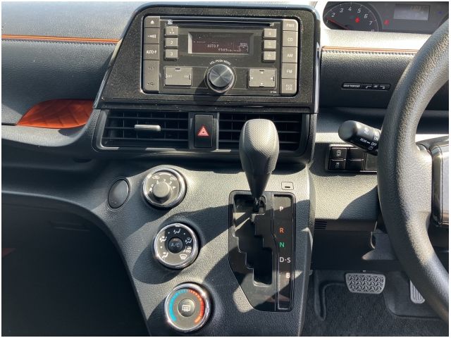 Image for 2018 Toyota Sienta 1.5 Petrol Auto