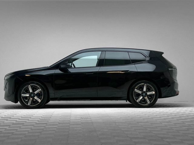 Image for 2023 BMW iX 40 M SPORT PAN ROOF