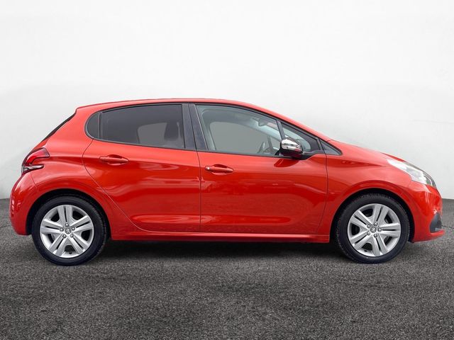Image for 2016 Peugeot 208 