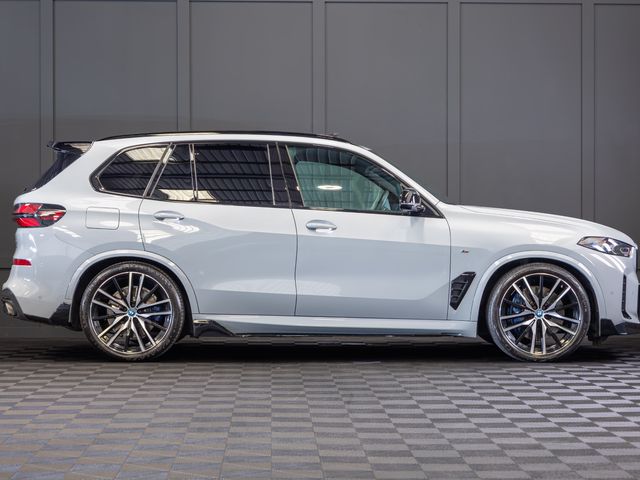 Image for 2025 BMW X5 X-Drive 50e M-Sport *Pan Roof