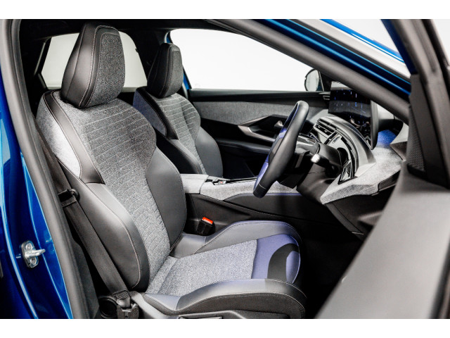 Image for 2025 Peugeot 3008 Allure Hybrid Auto 145HP