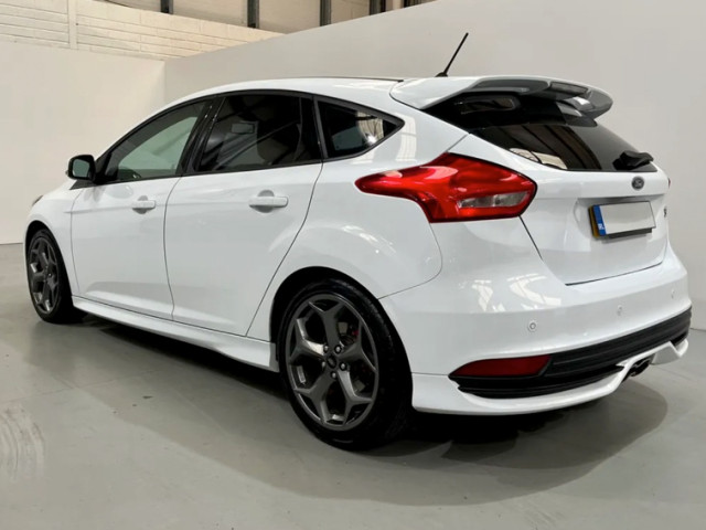 Image for 2017 Ford Focus ST-3