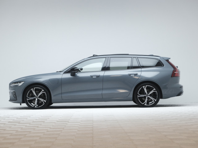 Image for 2022 Volvo V60 ULTIMATE T6 2.0 AWD RECHARGE *PAN ROOF*