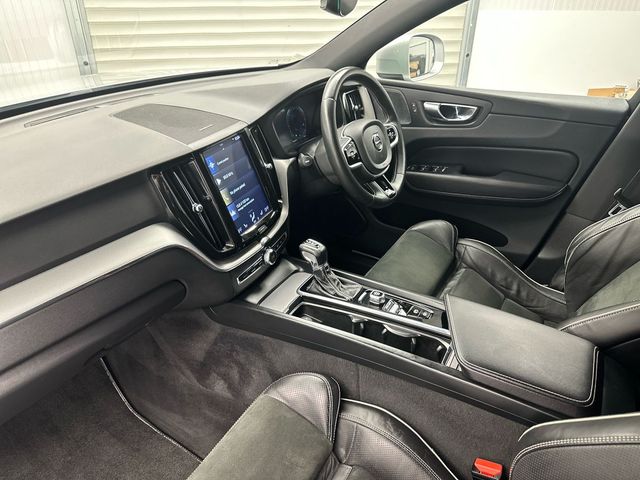 Image for 2019 Volvo XC60 D4 R DESIGN *PRICE DROP* €110 P/W