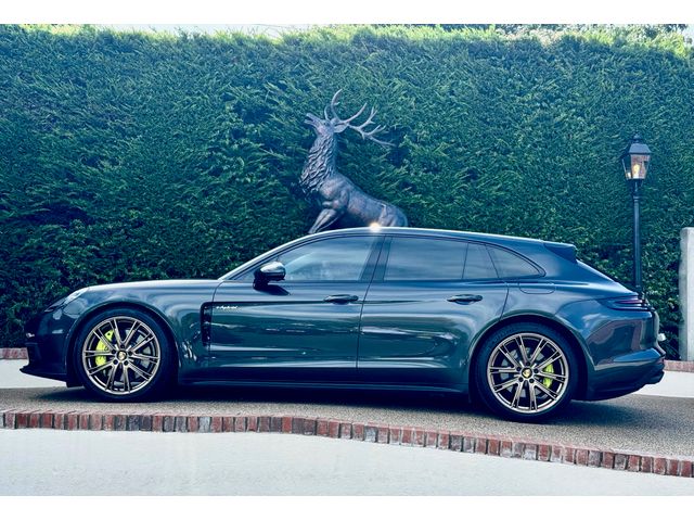 Image for 2019 Porsche Panamera 4 E-hybrid Sport Turismo 462PS