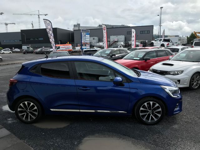 Image for 2021 Renault Clio 