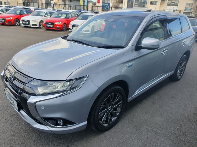 Image for 2017 Mitsubishi Outlander FULL LEATHER * PLUG-IN HYBRID *SUN-ROOF, 4X4