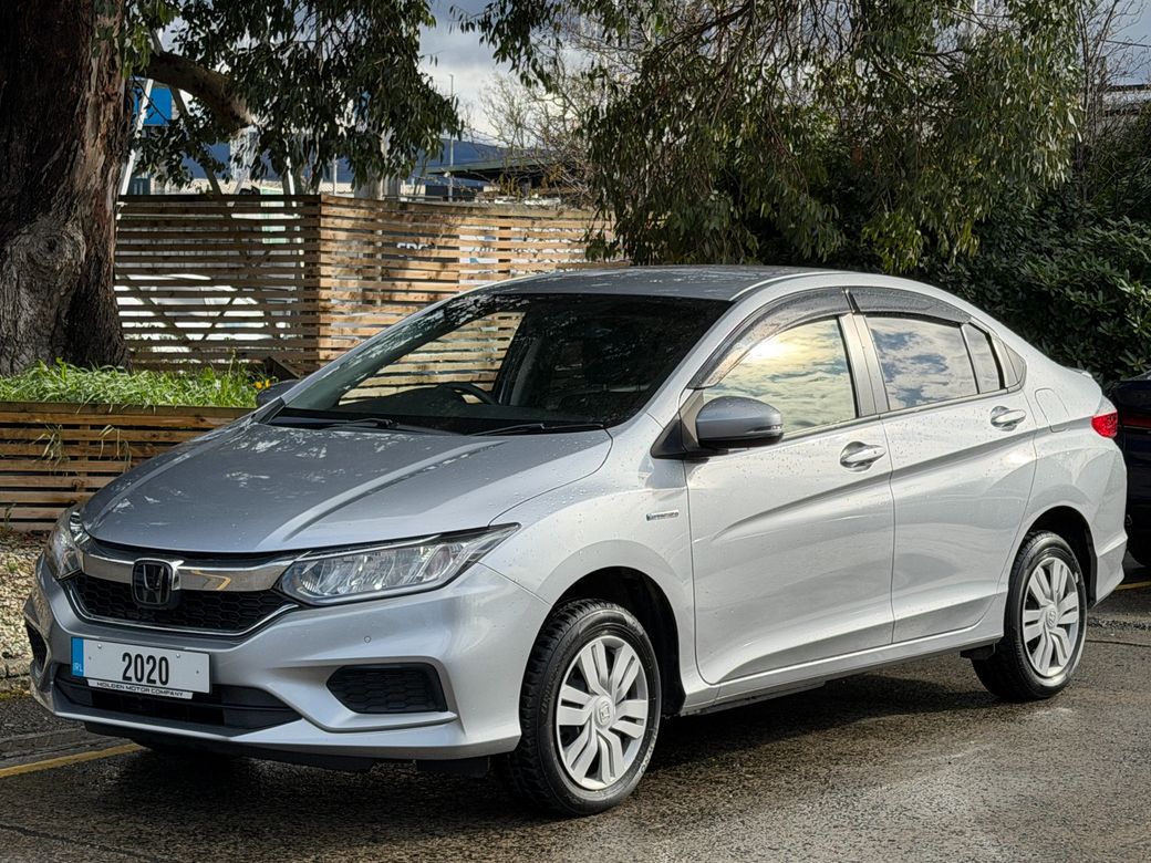 Image for 2020 Honda Grace KEYLESS. REAR CAMERA.2 KEYS