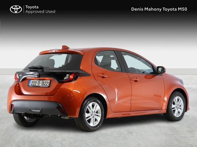 Image for 2022 Toyota Yaris Luna Manual