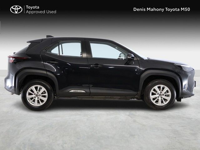 Image for 2024 Toyota Yaris Cross Luna Hybrid