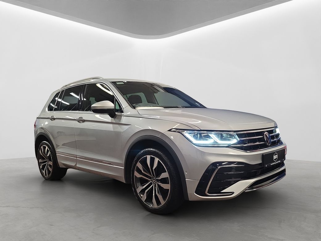 Image for 2023 Volkswagen Tiguan 1.4 TFSI E R-LINE DSG. HUGE SPEC. PAN ROOF. FINANCE ARRANGED. SIMI . AA APPROVED