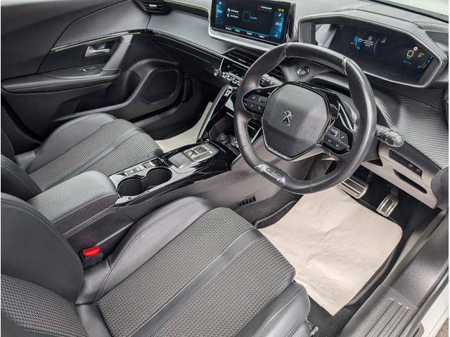Image for 2024 Peugeot 2008 GT // LOW KMS // PEUGEOT HISTORY //