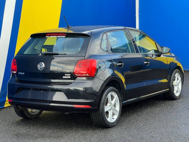 Image for 2016 Volkswagen Polo HIGHLINE 1.2 TSI AUTO // LEATHER/ALCANTARA HEATED SEATS // MULTIMEDIA DISPLAY // 16" ALLOYS