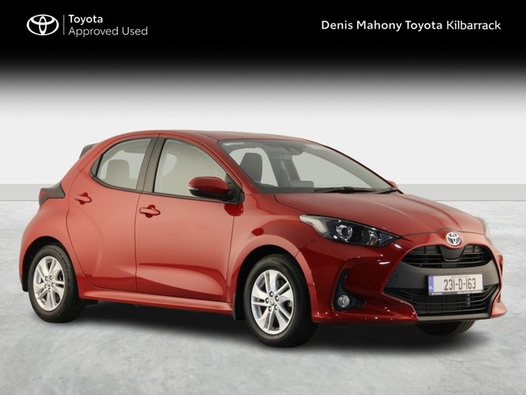 Image for 2023 Toyota Yaris HYBRID LUNA