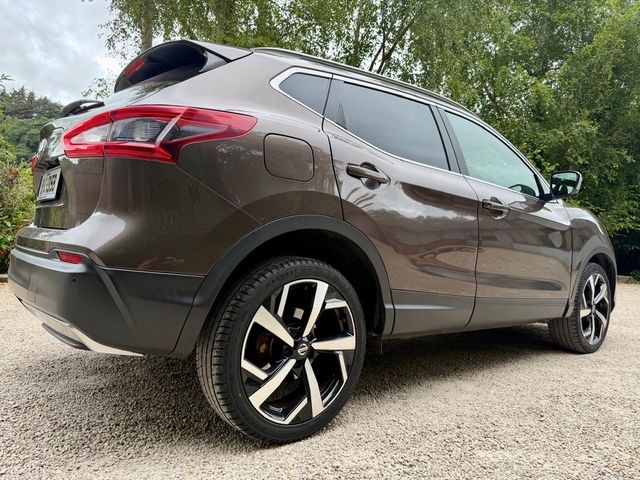 Image for 2019 Nissan Qashqai TEKNA+ DIG-T 160PS *Leather…Panoramic Roof…Huge Specification*