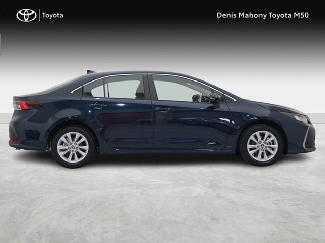 Image for 2027 Toyota Corolla Luna Saloon