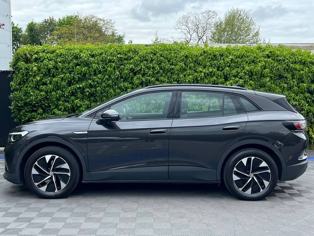 Image for 2022 Volkswagen ID.4 PRO LIFE 77KWH // APPLE CARPLAY/ANDROID AUTO // 19" DIAMOND CUT ALLOYS // HEATED STEERING WHEEL