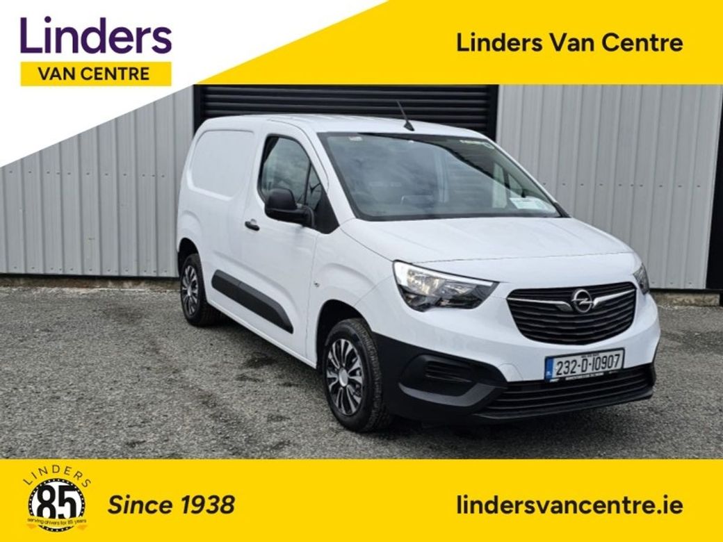 Image for 2023 Opel Combo 3 SEATS LOW KMS