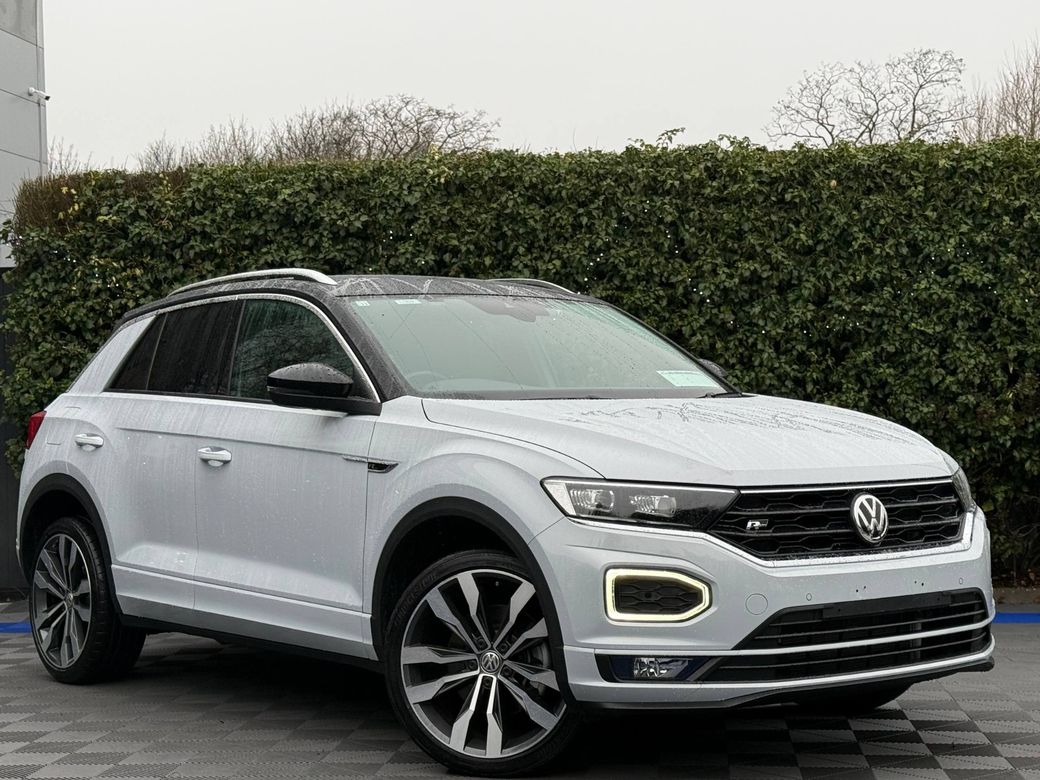 Image for 1969 Volkswagen T-Roc R-LINE 2.0 TDI ** BIG SPEC ** // PARKING SENSORS // R-LINE SPORT SEATS // DIGITAL CLUSTER