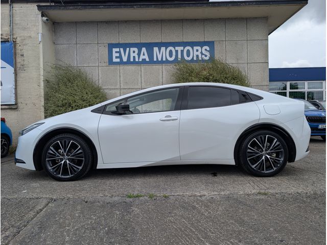 Image for 2023 Toyota Prius Z HYBRID AUTOMATIC 2.0 PETROL //MASSIVE SPEC//FULL LEATHER HEATED/COOLED SEATS//360 PARKING CAMERAS//PANORAMIC GLASS ROOF//