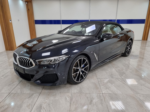 Image for 2020 BMW 8 Series CABRIOLET// BLACK WITH IVORY 